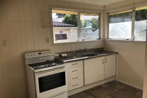 Photo of property in 6 Malmo Place, Manurewa, Auckland, 2102