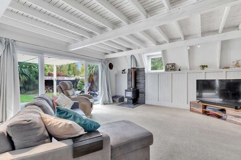 Photo of property in 12 Mckenzie Place, Waikuku Beach, 7402