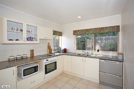 Photo of property in 35a Youngs Road, Papakura, 2110