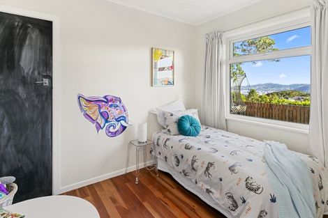 Photo of property in 87 Black Rock Road, Newlands, Wellington, 6037