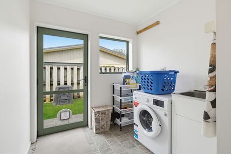 Photo of property in 5 Wilson Place, Marton, 4710