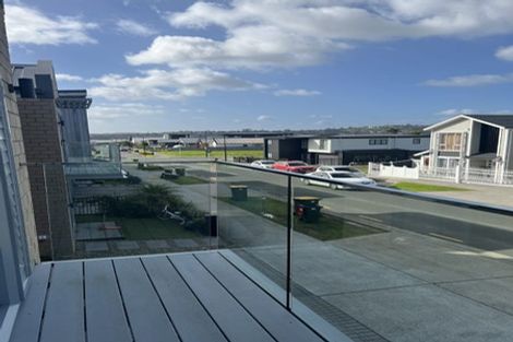 Photo of property in 1 Gunn Way, Hobsonville, Auckland, 0616