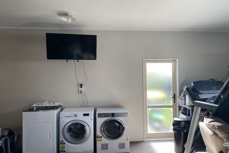 Photo of property in 37b Harrington Road, Henderson, Auckland, 0610