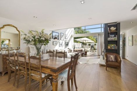 Photo of property in 12 Holly Road, St Albans, Christchurch, 8014