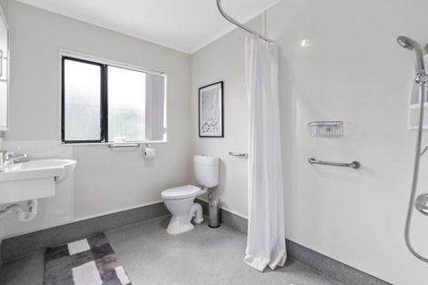 Photo of property in Redwood Village, 20/42 Main Road, Tawa, Wellington, 5028