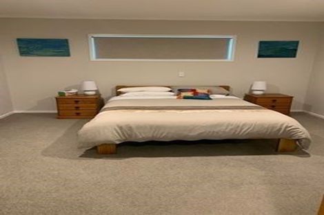 Photo of property in 20 Messenger Terrace, Oakura, 4314