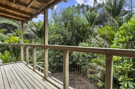 Photo of property in 40 Lone Kauri Road, Karekare, New Lynn, 0772