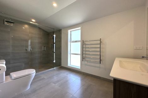 Photo of property in 26b Stottholm Road, Titirangi, Auckland, 0604