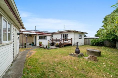 Photo of property in 11 Cargill Street, Papakura, 2110