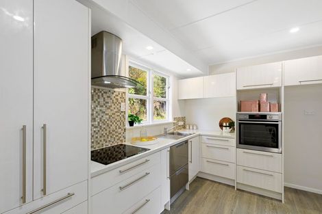 Photo of property in 73 Delaney Drive, Stokes Valley, Lower Hutt, 5019