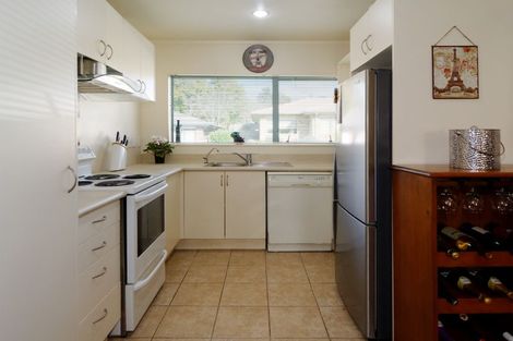 Photo of property in 17 Carlas Way, Ranui, Auckland, 0612