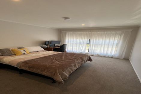 Photo of property in 98 Matairangi Avenue, Totara Heights, Auckland, 2105