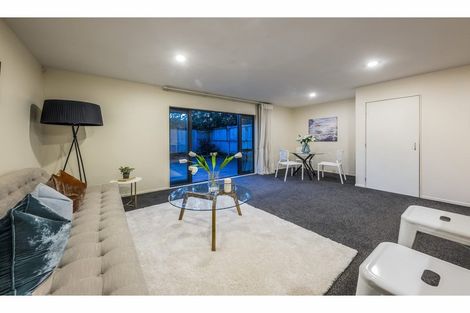 Photo of property in 5n Dryden Place, Mount Wellington, Auckland, 1051