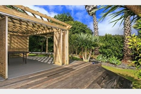 Photo of property in 24 Chedworth Drive, Glenfield, Auckland, 0629