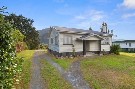 Photo of property in 8 Stanley Avenue, Te Aroha, 3320