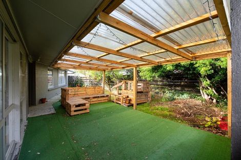 Photo of property in 14 Caernarvon Street, Dinsdale, Hamilton, 3204