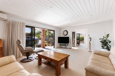Photo of property in 420a Oceanbeach Road, Mount Maunganui, 3116