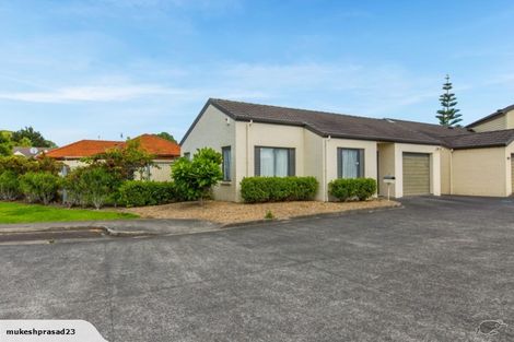 Photo of property in 1/18 Alicante Avenue, Hillpark, Auckland, 2102