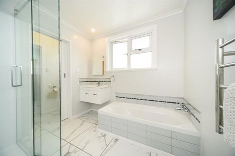 Photo of property in 1 High Street, Bulls, 4818