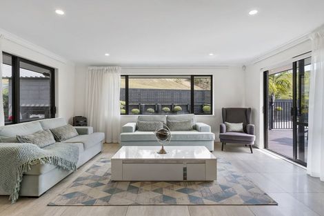 Photo of property in 17 Wautaiti Drive, Riverhead, 0820