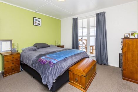 Photo of property in 35 Tacoma Drive, Totara Park, Upper Hutt, 5018
