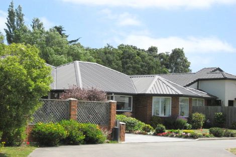Photo of property in 37 Chesterfield Mews, Russley, Christchurch, 8042