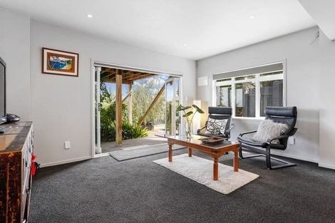 Photo of property in 18 Kanohi Terrace, Mangere Bridge, Auckland, 2022