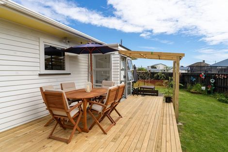 Photo of property in 9 Iti Street, Otaki, 5512