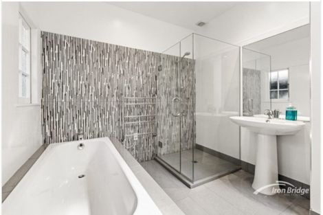 Photo of property in 232 Lake Road, Hauraki, Auckland, 0622