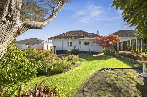 Photo of property in 197 Tukapa Street, Westown, New Plymouth, 4310