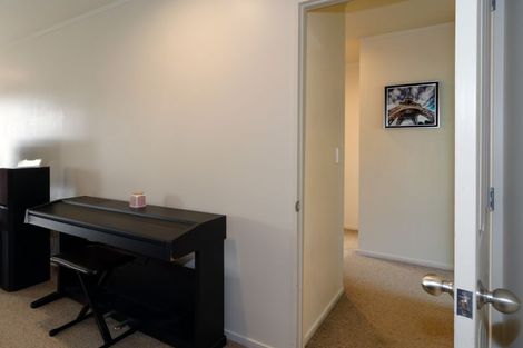 Photo of property in 17 Carlas Way, Ranui, Auckland, 0612