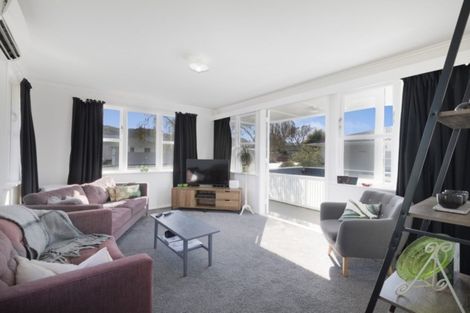 Photo of property in 1/400 Fergusson Drive, Heretaunga, Upper Hutt, 5018
