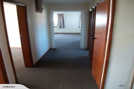 Photo of property in 6 Dickson Crescent, Hornby, Christchurch, 8042