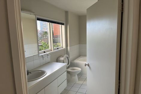 Photo of property in 6a Lauriston Avenue, Remuera, Auckland, 1050