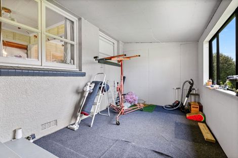 Photo of property in 49 Ferry Road, West Plains, Invercargill, 9879