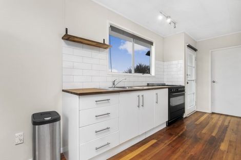 Photo of property in 32 Gambare Place, Wattle Downs, Auckland, 2103