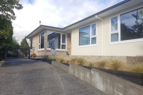 Photo of property in 10 Swansea Street, Hokowhitu, Palmerston North, 4410
