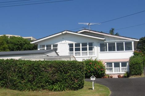 Photo of property in 20a Bournemouth Terrace, Murrays Bay, Auckland, 0630