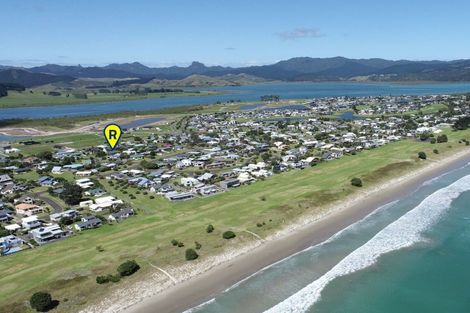 Photo of property in 106 Titoki Place, Matarangi, Whitianga, 3592