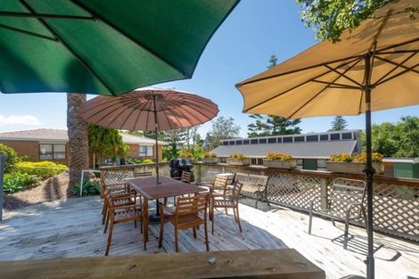 Photo of property in 2/16 Willerton Avenue, New Lynn, Auckland, 0600