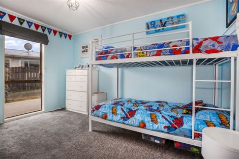 Photo of property in 5 Garboard Lane, Whitby, Porirua, 5024