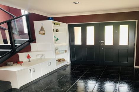 Photo of property in 38 Arahiwi Grove, Tirohanga, Lower Hutt, 5010