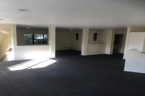 Photo of property in 2/26 Waratah Street, Birkenhead, Auckland, 0626