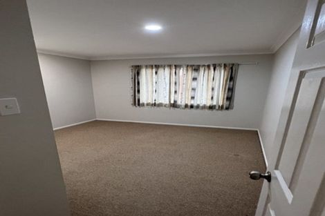 Photo of property in 67 Glenveagh Park Drive, Weymouth, Auckland, 2103