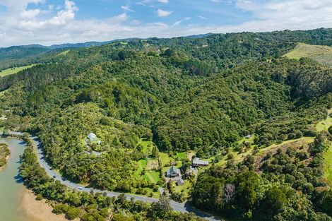 Photo of property in 1289 Ngunguru Road, Kiripaka, Whangarei, 0173