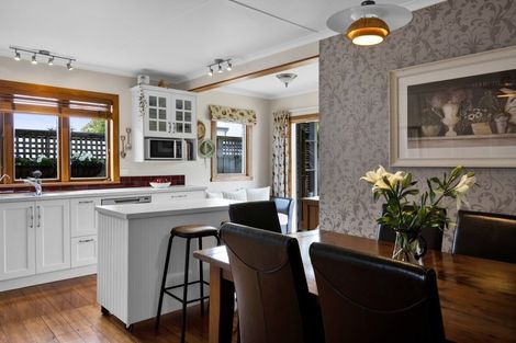 Photo of property in 13 Chilman Street, Strandon, New Plymouth, 4312