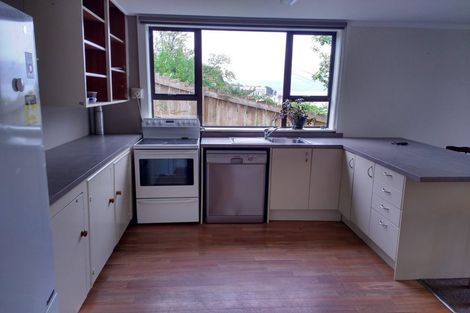 Photo of property in 215 Ravensbourne Road, Ravensbourne, Dunedin, 9022