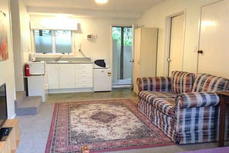 Photo of property in 1/3 Pohutukawa Avenue, Shelly Park, Auckland, 2014