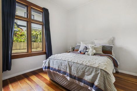 Photo of property in 33 Devonshire Road, Miramar, Wellington, 6022