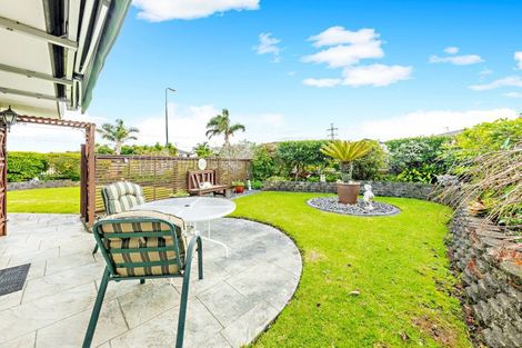 Photo of property in 227 Hill Road, The Gardens, Auckland, 2105